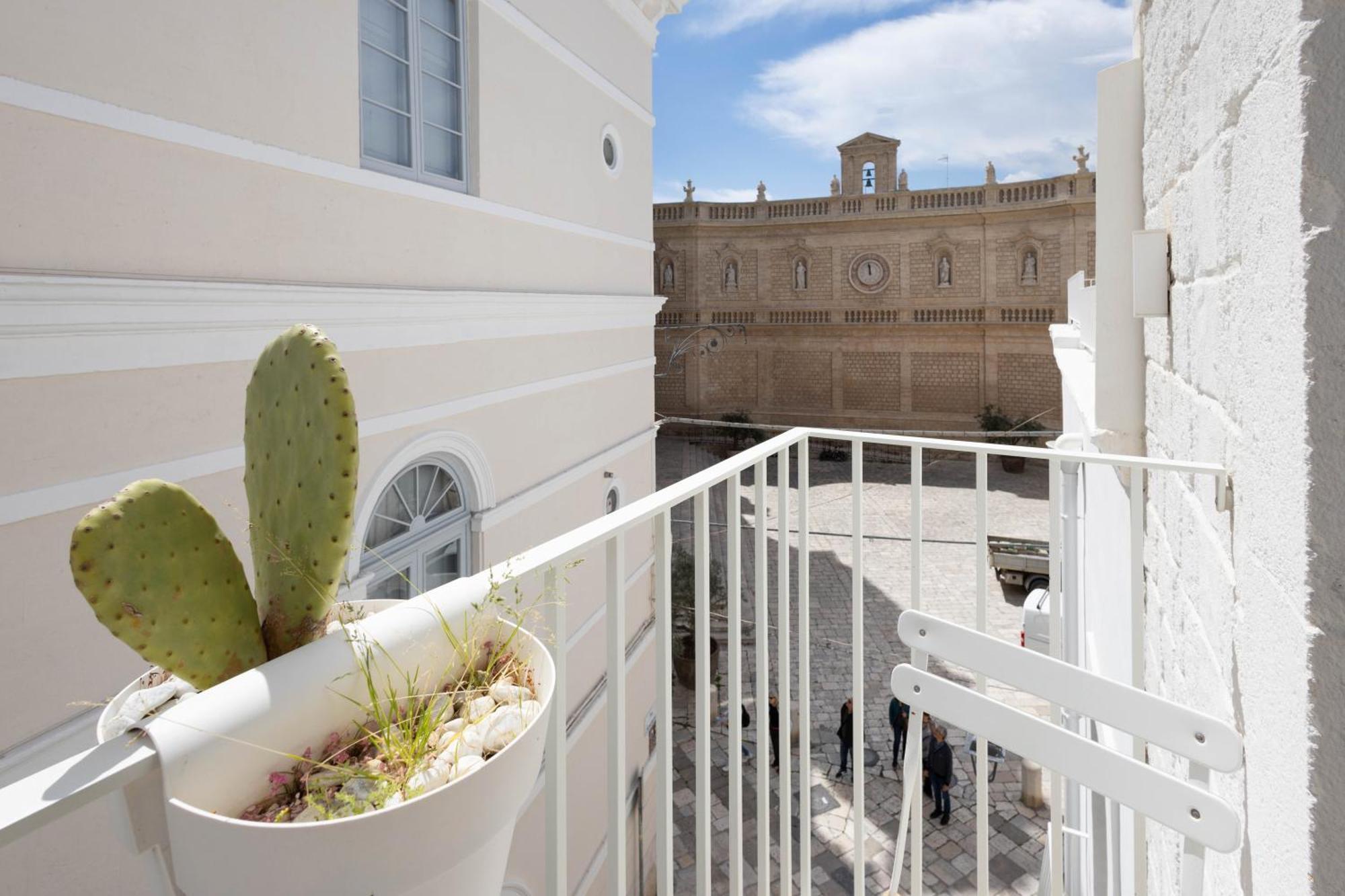 ホテル Wepuglia - Vista Cattedrale モノーポリ エクステリア 写真